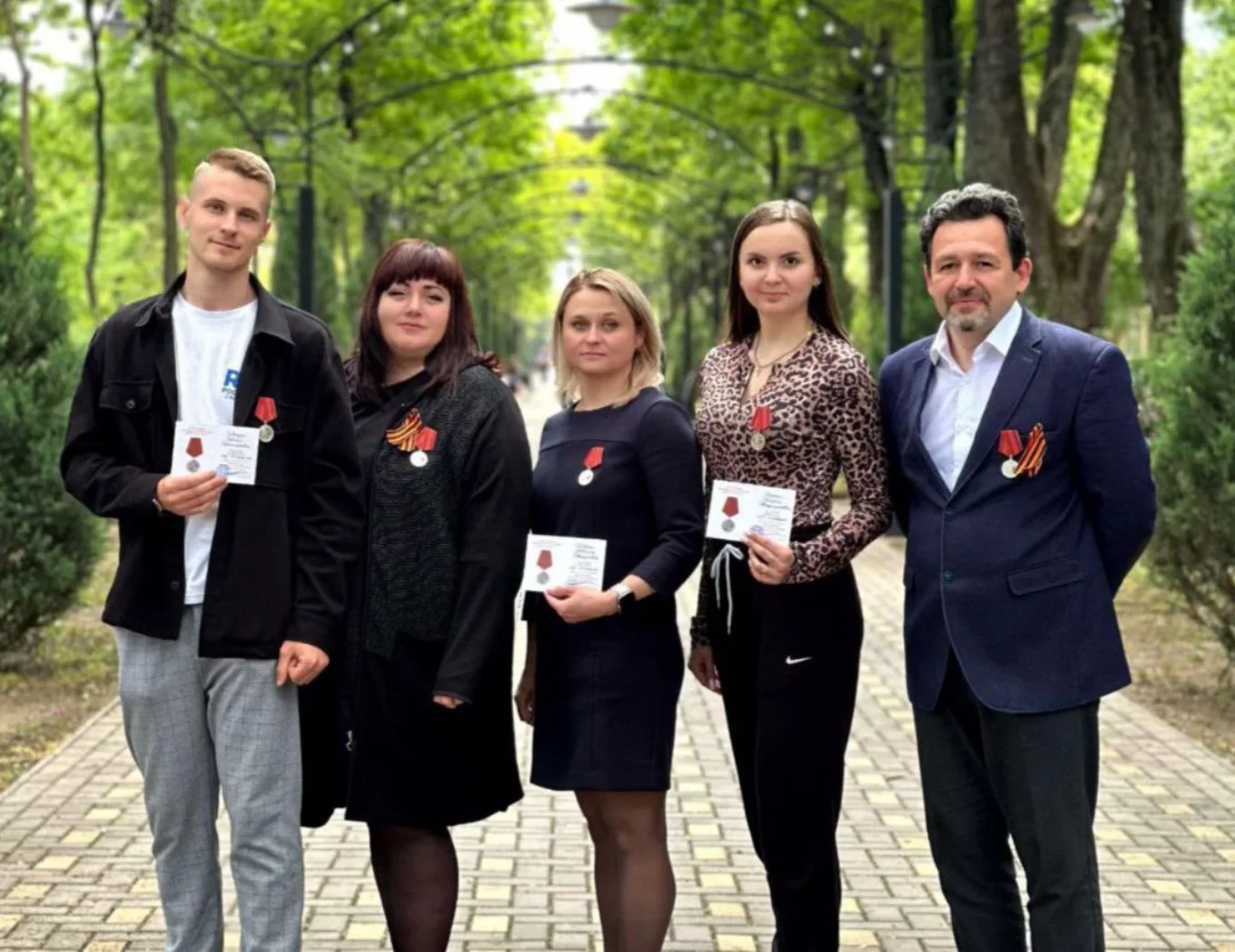 По указу Президента были вручены памятные медали нашим активным и неравнодушным участникам жизни университета