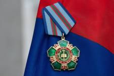 Президент наградил Прокуратуру ПМР Орденом Почета